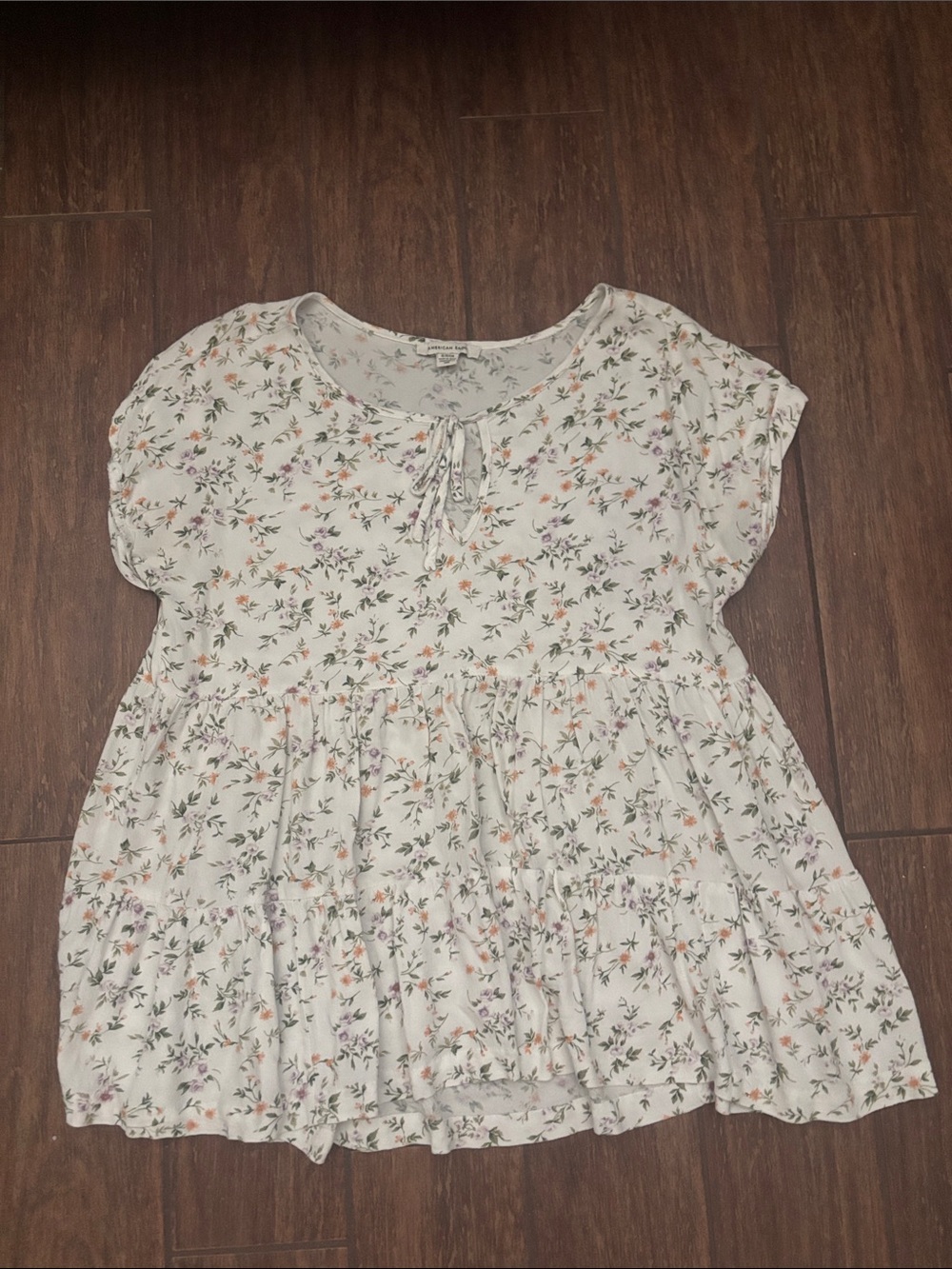 Floral American Eagle Short-Sleeved Flowy Shirt